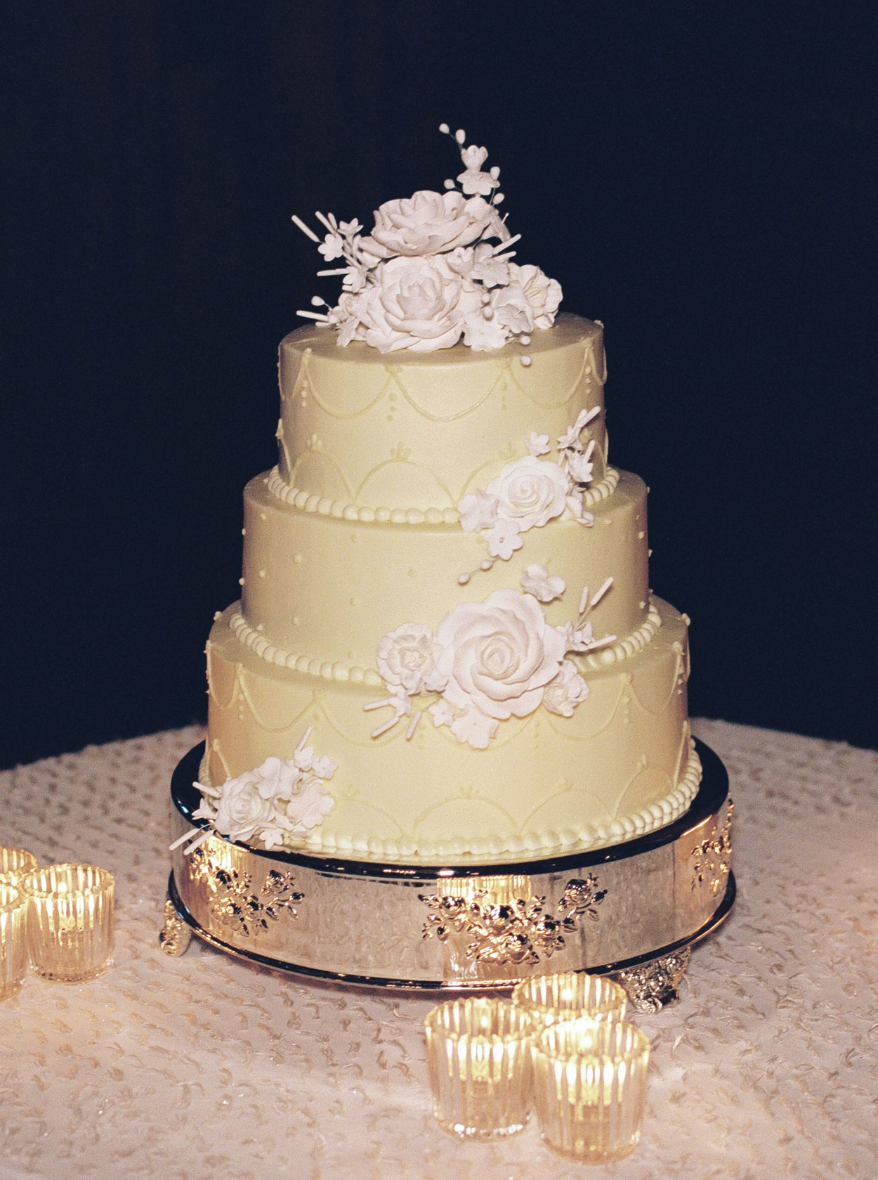 Classic ivory wedding cake for a wedding at the Met Club in DC