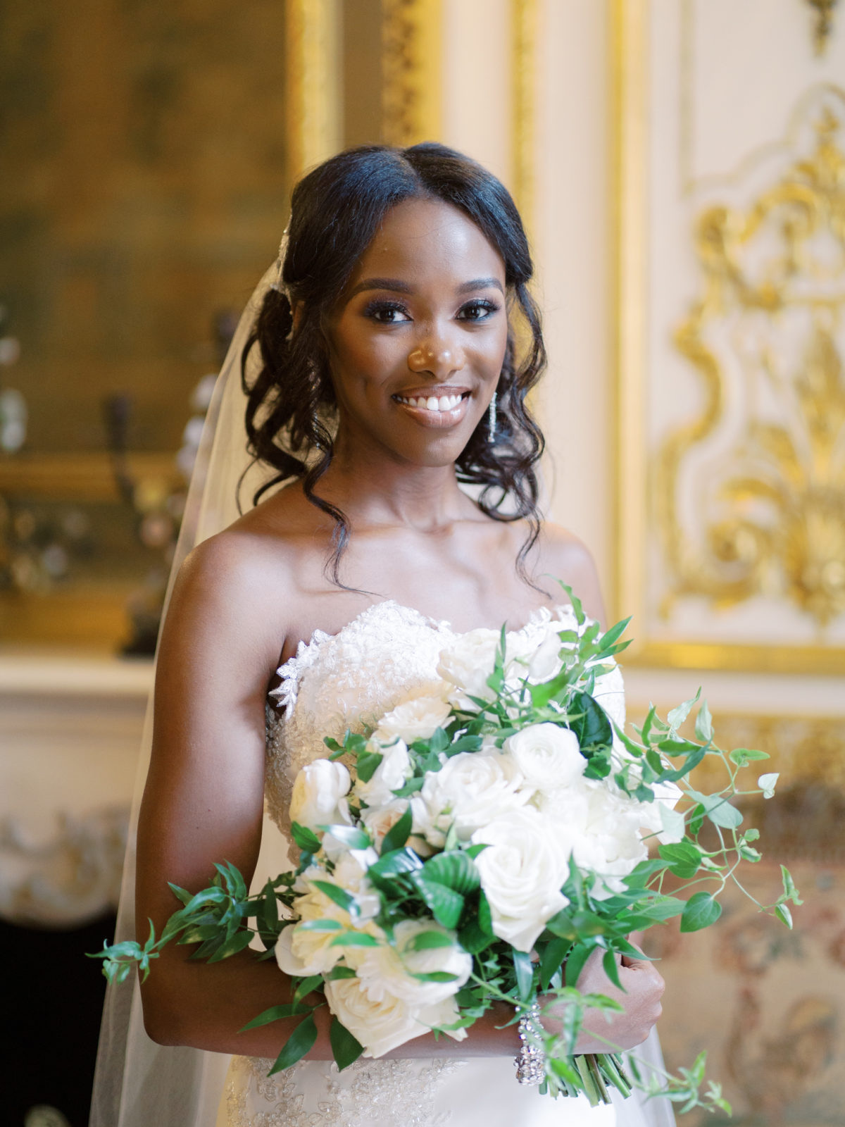 Classic bride poses for bridal portraits at Anderson House in D.C.