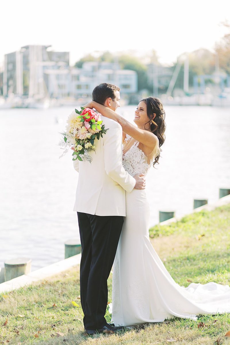 MidNovember Annapolis Yacht Club Wedding with Lush Florals