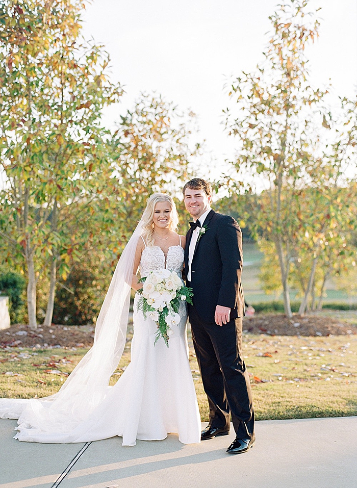 Sunny December wedding at Reunion Country Club in Madison, Mississippi.
