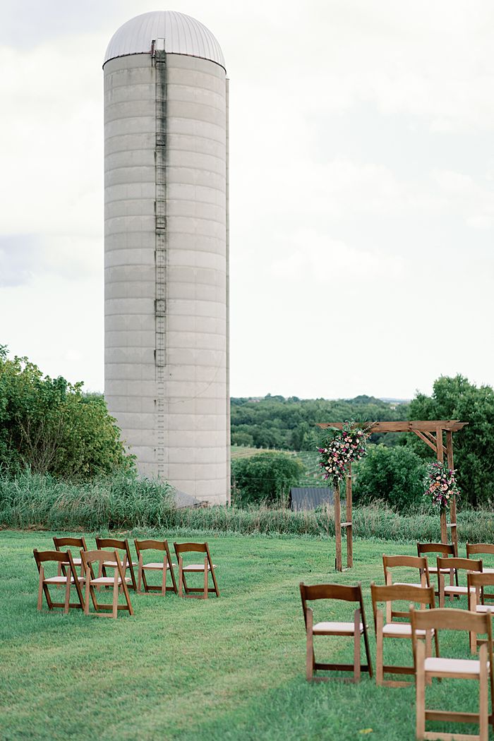 Summer wedding at Tranquility Farm in Purcellville, Virginia.