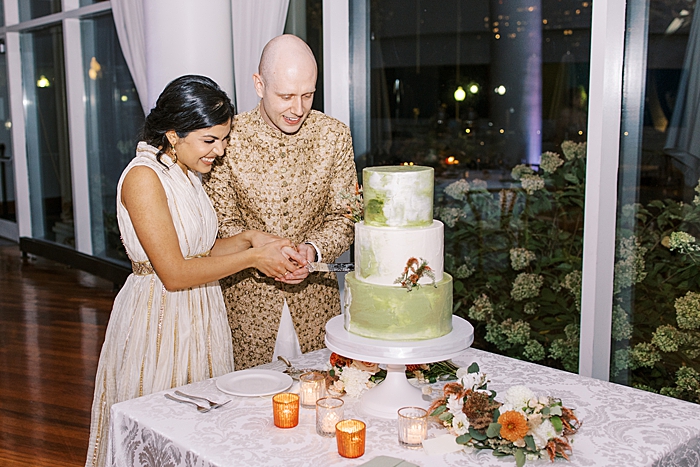 Chic wedding at the Sequoia in downtown Washington, DC.